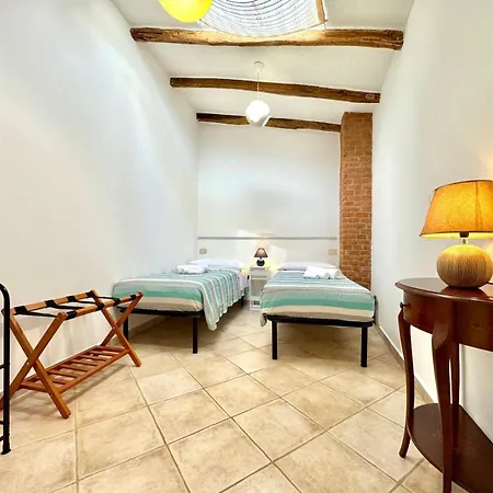 Village Center Apartman *