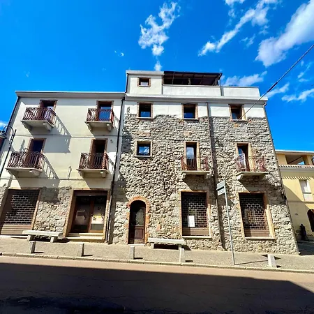 Village Center Apartman *