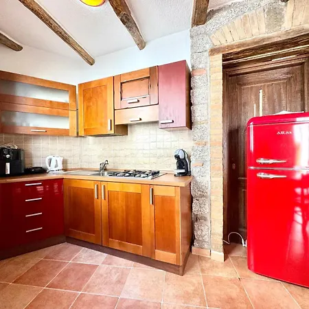 Village Center Apartament *